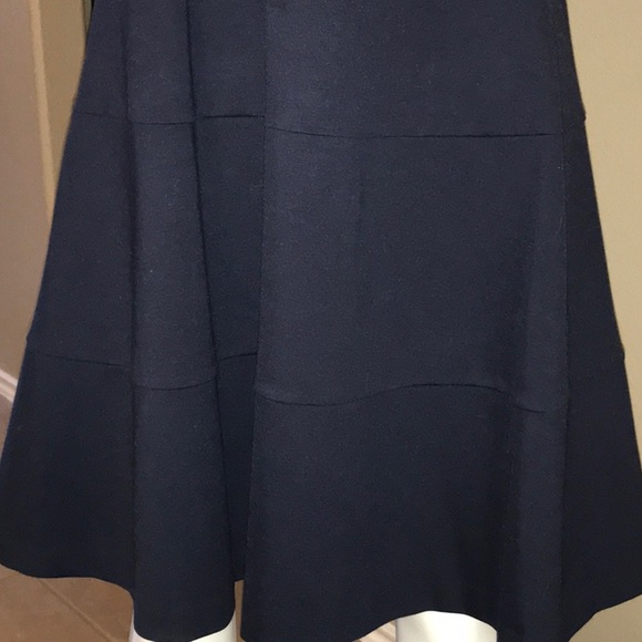 Banana Republic Fit & Flair dress - Picture 5 of 8